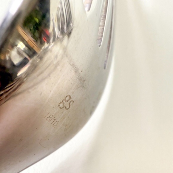 (6) Oneida Stainless Steel Dinner Forks – Good/Fair Condition 🍽️✨ - Picture 5 of 6